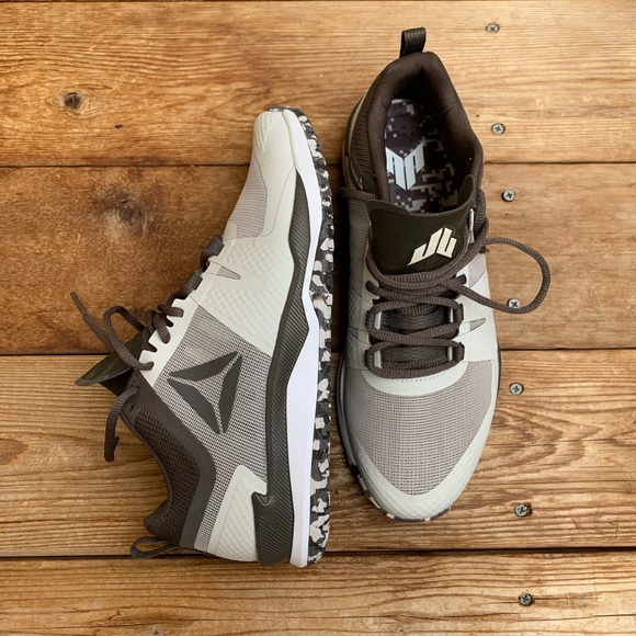 jj watt military shoes